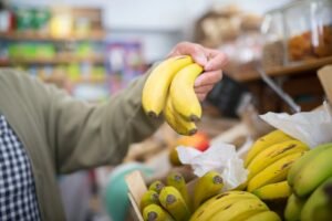 Калорійність банана: скільки калорій в 1 штуці та 100 г