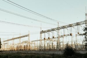 Тариф на електроенергію у 2026 році: скільки коштує світло і як платити менше
