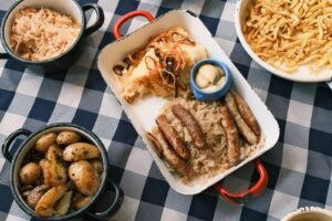 Тушкована капуста: як тушкувати свіжу і квашену капусту на сковороді